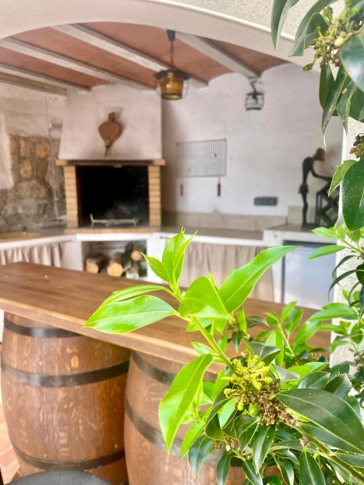 La Casa Dels Boscos Villa Tarragona Bagian luar foto
